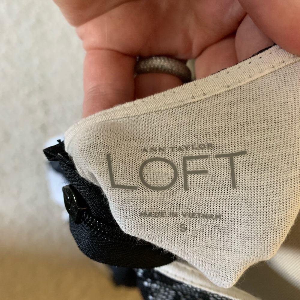Loft Top - Picture 4 of 4